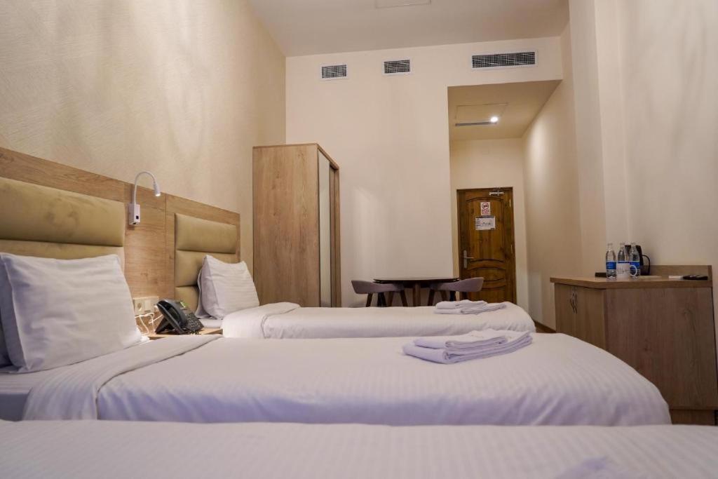 Kuma Hotel Gyumri ภายนอก รูปภาพ